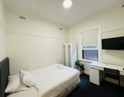 96 Barkly Street, St Kilda – Room 9